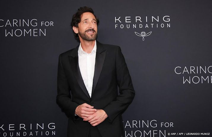 Adrien Brody ziet droom uitkomen met debuut op Broadway