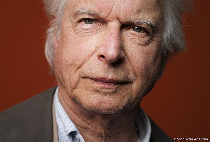 Boudewijn de Groot ontvangt gouden erepenning van Heemstede