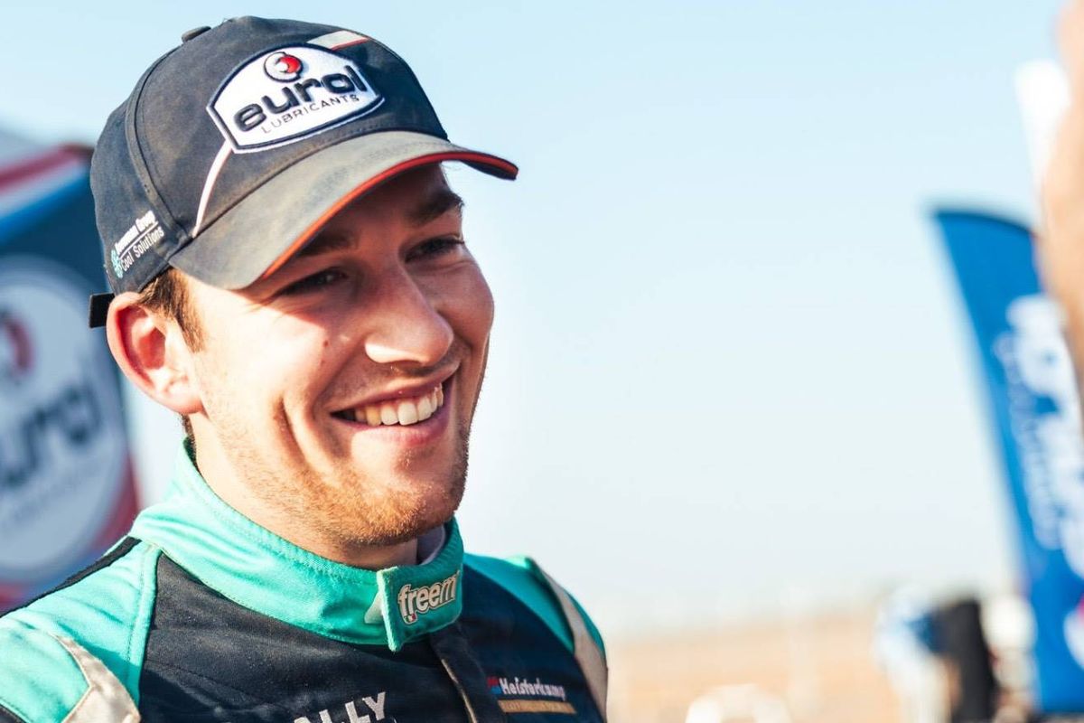 Mitchel van den Brink weer leider in Dakar Rally - Team Eurol Rally Sport deelt flinke dreun uit