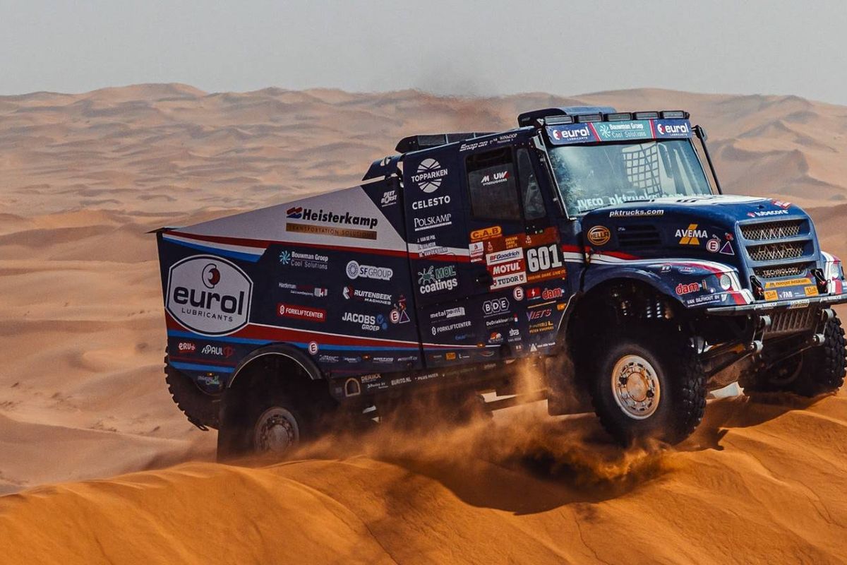 'Kroonprins van de duinen' verpulvert concurrentie - Dagzege en veel tijdwinst voor Mitchel van den Brink in achtste etappe
