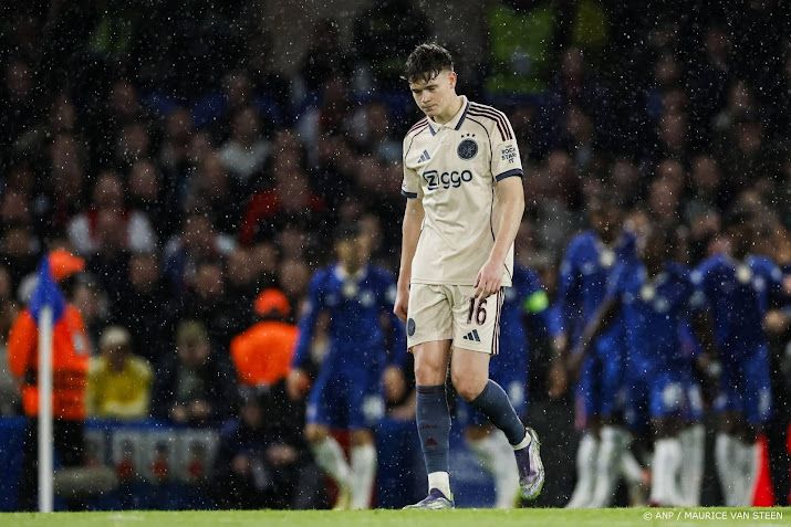 Ajax maakt einde aan huurovereenkomst van McConnell  