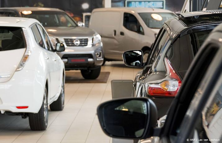 ING verwacht kleine daling in verkoop nieuwe auto's