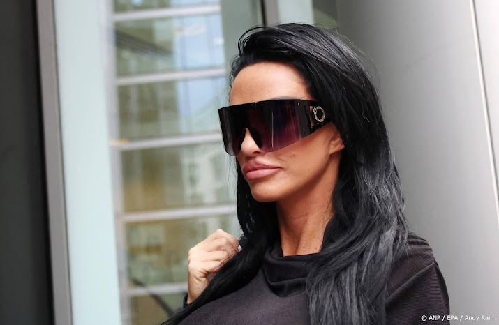 Katie Price laat bilvergroting uitvoeren voor huwelijksreis