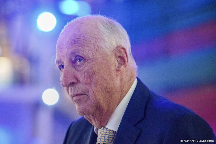 Koning Harald zwijgt in openbaar over Høiby en Epstein