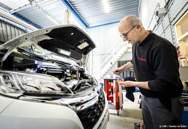 Ondernemers iets minder negatief over economie