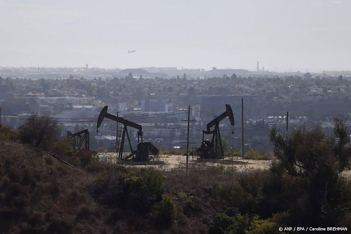 Olieprijzen dalen na aankondiging kernoverleg tussen Iran en VS