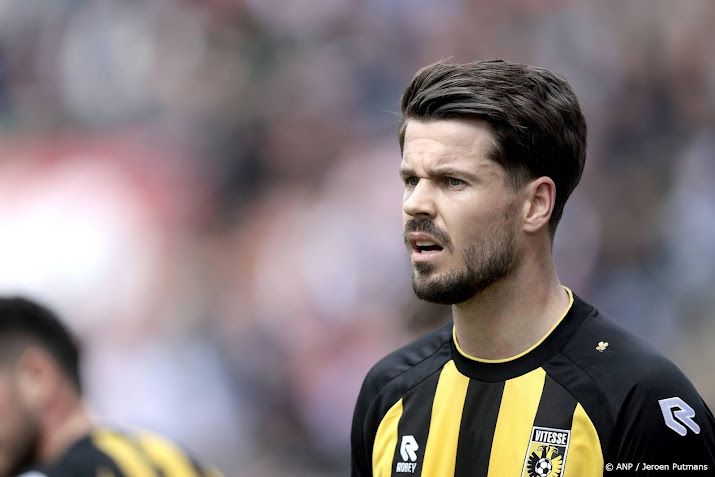 Oud-international Van Ginkel (33) beëindigt voetbalcarrière