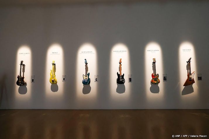 Instrumenten van Beatles en Kurt Cobain geveild in New York