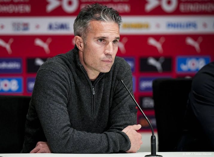 Van Persie: bedreigingen aan Te Kloese respectloos en ongepast 