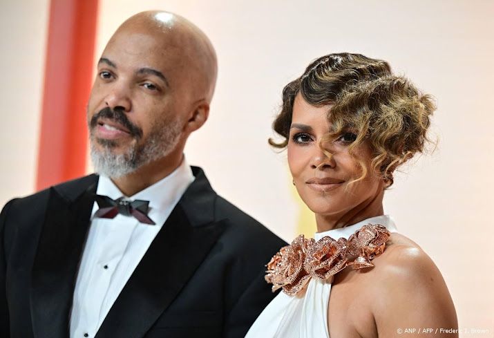 Halle Berry bevestigt verloving met Van Hunt 