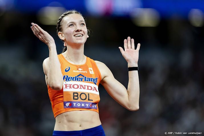 Bol loopt in haar eerste 800 meter meteen Nederlands record