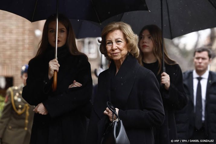 Sofia bezoekt na overlijden van zus Irene weer voedselbank