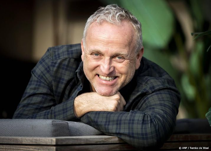 Gordon bereidt zich voor op cover van Men's Health