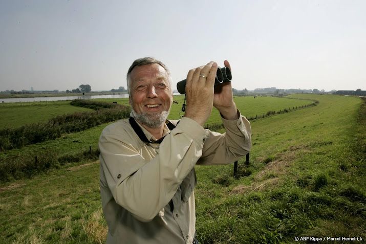 Vogelkenner en presentator Nico de Haan (78) overleden