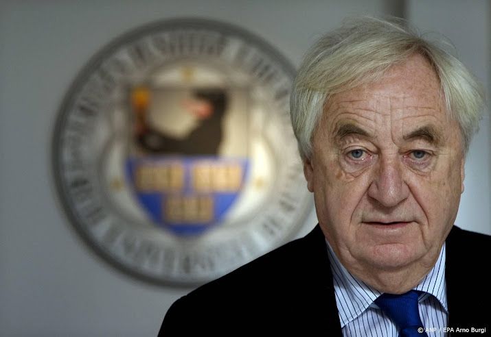 Koningspaar herdenkt Cees Nooteboom 'met groot respect'