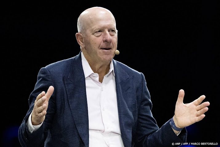 Juridisch directeur Goldman Sachs stapt op om banden met Epstein 