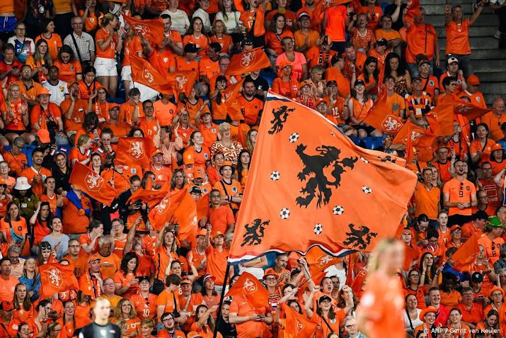 Minimaal 4000 Oranjefans bij groepsduels van Nederland op WK