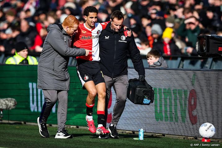 Van Persie: we zijn geblesseerde Targhalline wel even kwijt