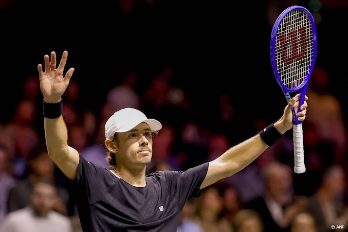 De Minaur slaat in derde finale toe en ziet naam op boarding Ahoy