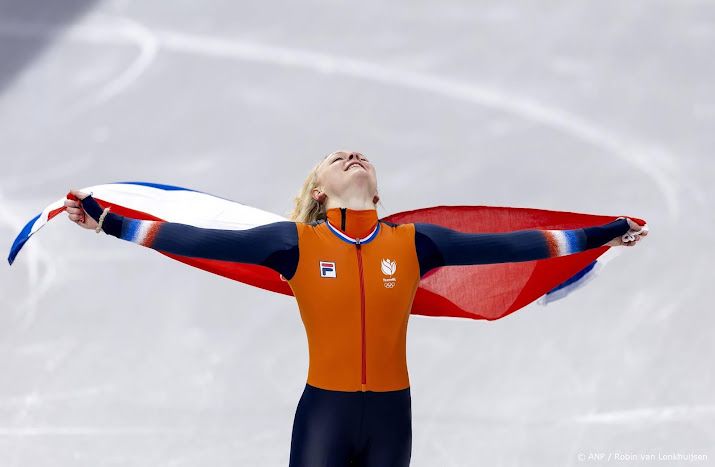 Velzeboer wint op Spelen na 500 meter ook goud op 1000 meter