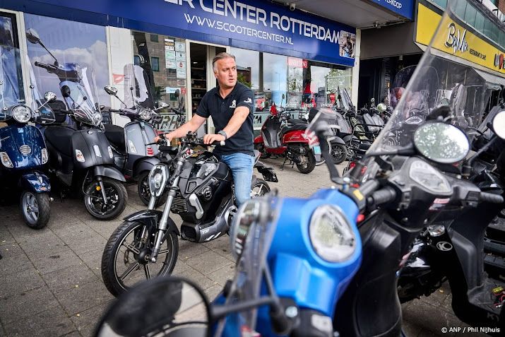Nieuwe motoren iets minder populair, tweedehandsverkoop op record