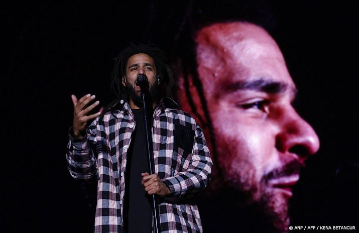 J. Cole geeft extra show in de Ziggo Dome