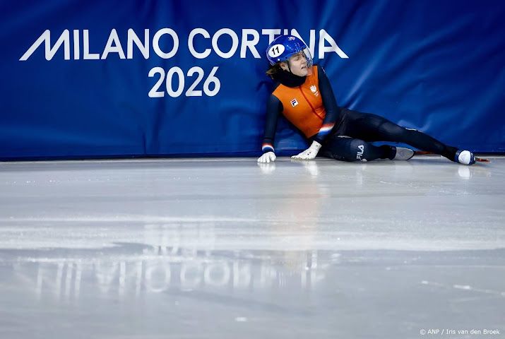 Michelle Velzeboer gaat op olympische 1500 meter opnieuw onderuit