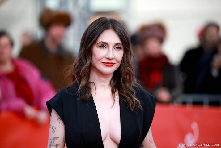 A Family met Carice van Houten krijgt onderscheiding op Berlinale