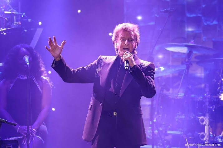 Barry Manilow schrapt meer concerten vanwege gezondheid