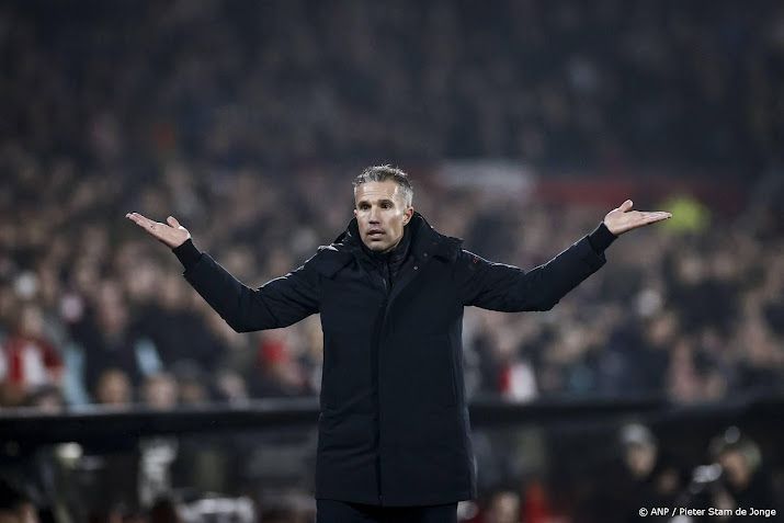 Coach Van Persie vooral tevreden over eerste helft van Feyenoord 