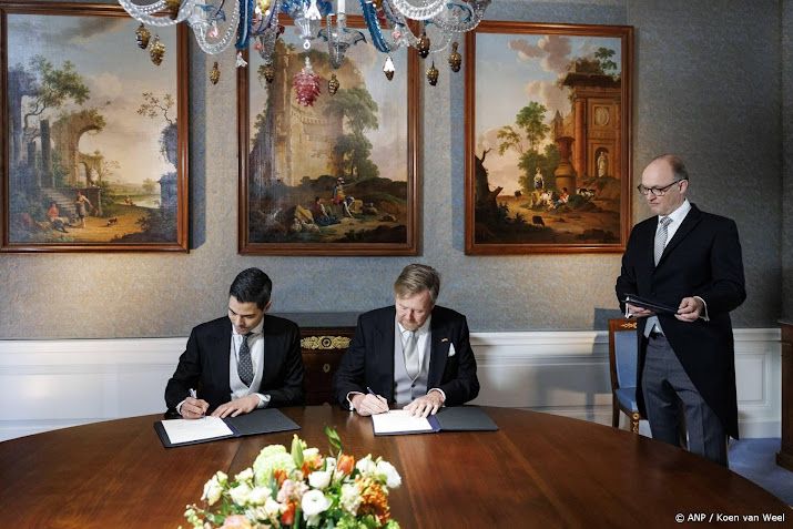 Koning en Jetten ondertekenen ontslag van kabinet-Schoof
