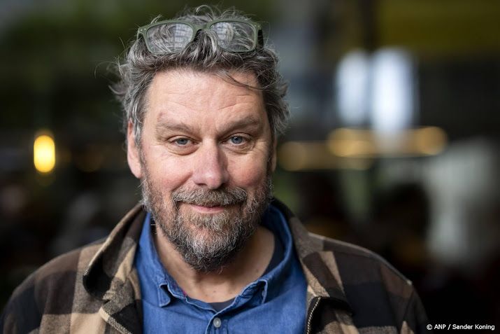 Diederik Ebbinge maakt komische jeugdserie over online gedrag