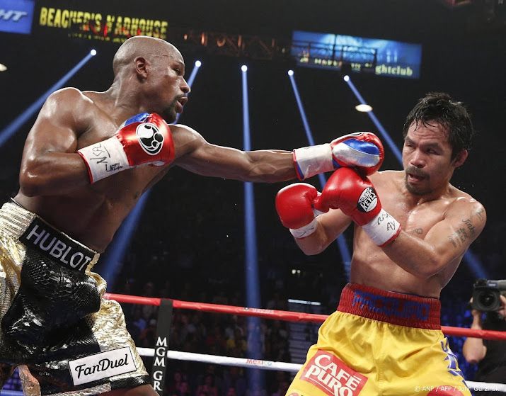 Bokslegenden Mayweather en Pacquiao keren terug in de ring 