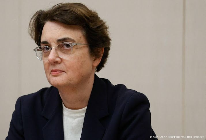 Museumdirecteur Des Cars vertrekt bij het Louvre