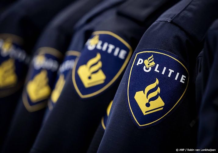 ME grijpt in bij protest tegen komst azc in Bleskensgraaf