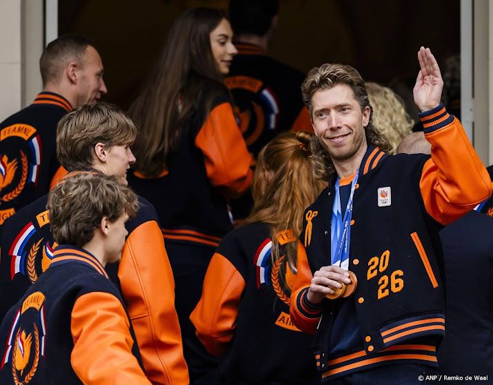 Koning regelt 'patatje mayo' voor schaatser Jorrit Bergsma