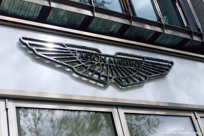 Sportwagenfabrikant Aston Martin schrapt honderden banen