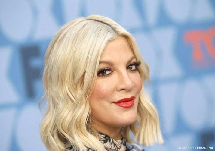 Tori Spelling en kinderen naar ziekenhuis na auto-ongeluk.
