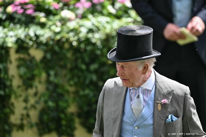 Koning Charles 'zeer bedroefd' door treinongeluk Bedford.