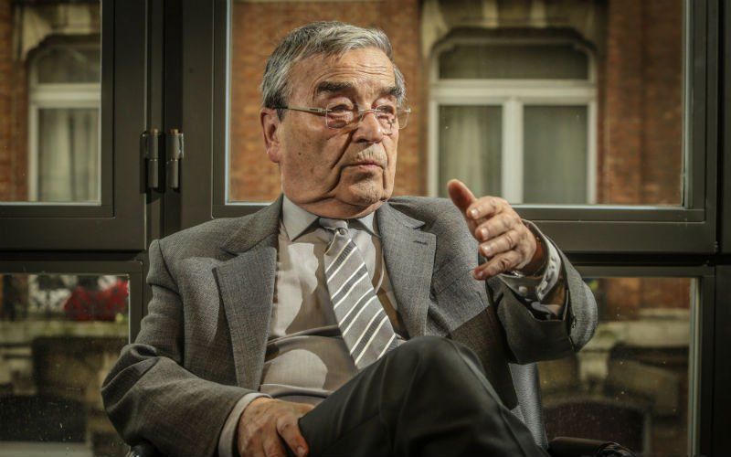 Oud-burgemeester van Leuven Louis Tobback rechtuit: “Het einde is nu echt nabij”