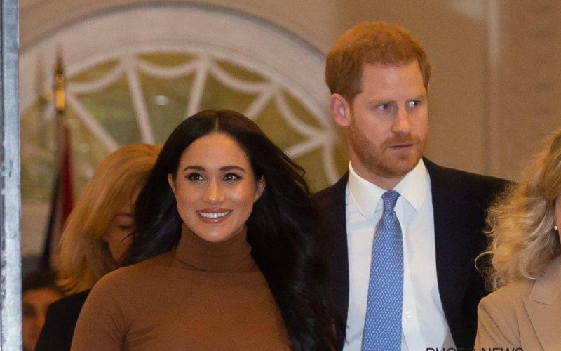 Donderwolken hangen boven huwelijk van prins Harry en Meghan Markle: “Ik vrees voor Harry, hij is hier niet tegen bestand”