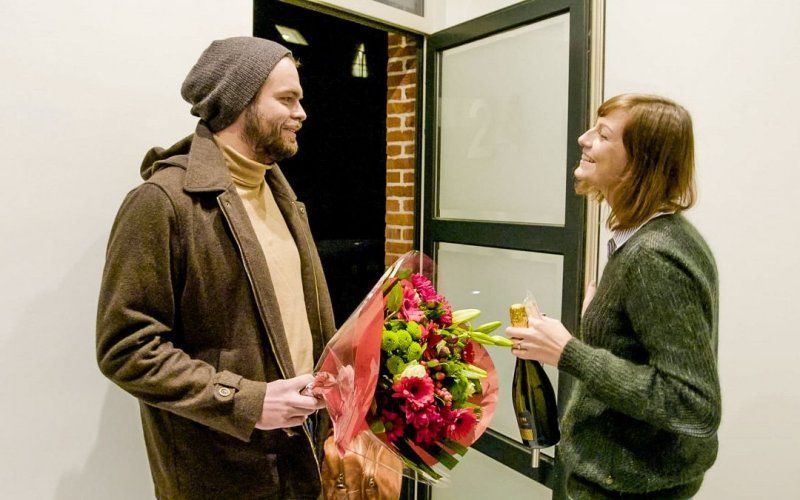 Nathalie lijkt hélemaal vergeten: Dennis uit ‘Blind Getrouwd’ toont eindelijk zijn nieuwe vriendin