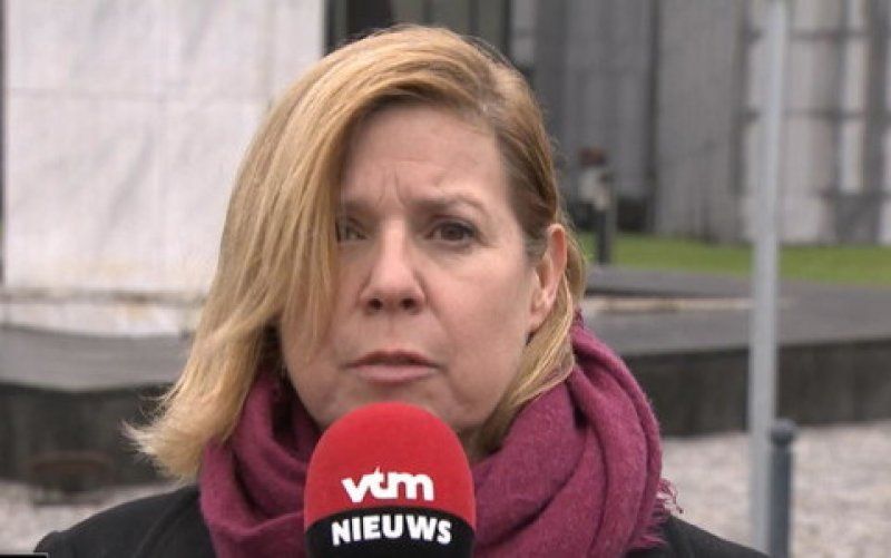 Nathalie Dyck begaat enorme flater tijdens ‘VTM NIEUWS’-uitzending