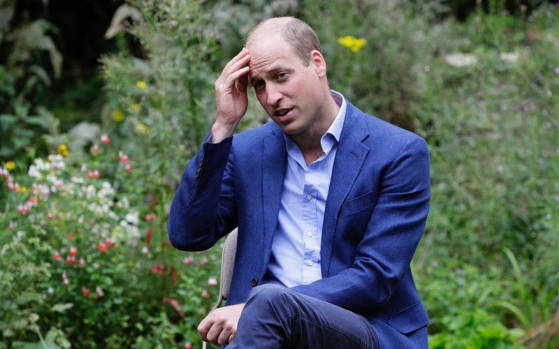 Prins William met het schaamrood op de wangen: “Ik vind dit echt gênant”