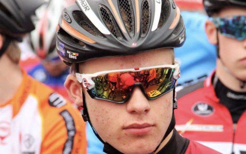 Jonge wielrenner (19) is overleden aan verwondingen