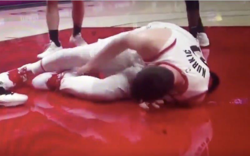 NBA-ster van Portland loopt verschrikkelijke blessure op (VIDEO)