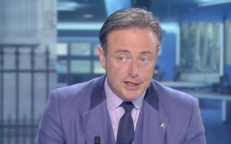 De Wever spreekt duidelijke taal over kilometerheffing op Vlaamse wegen