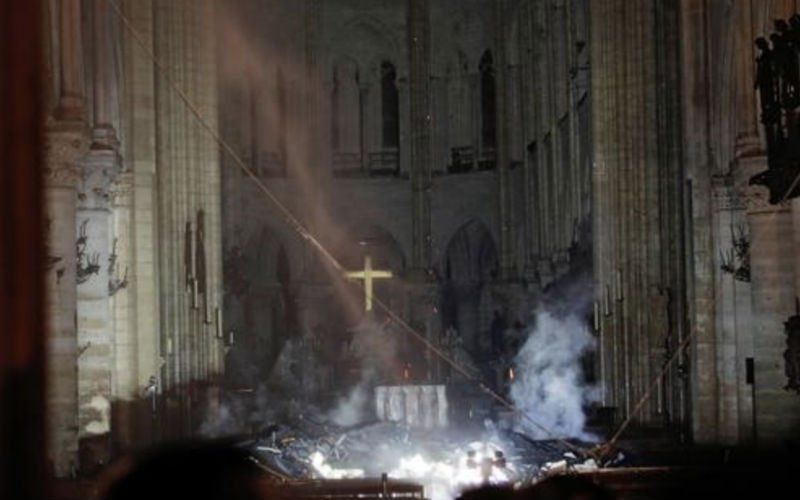 Heropbouw van Notre Dame zal tientallen jaren duren