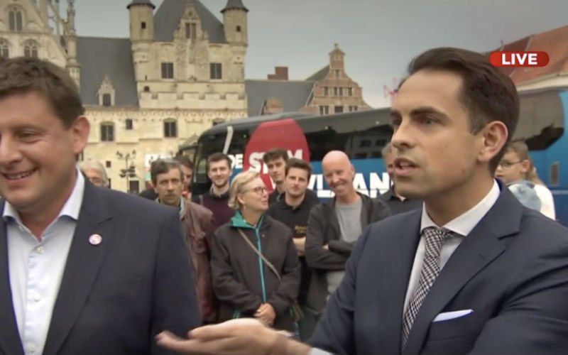Zware clash vlak voor verkiezingen: Bart De Wever noemt Tom Van Grieken live op tv "paljas"