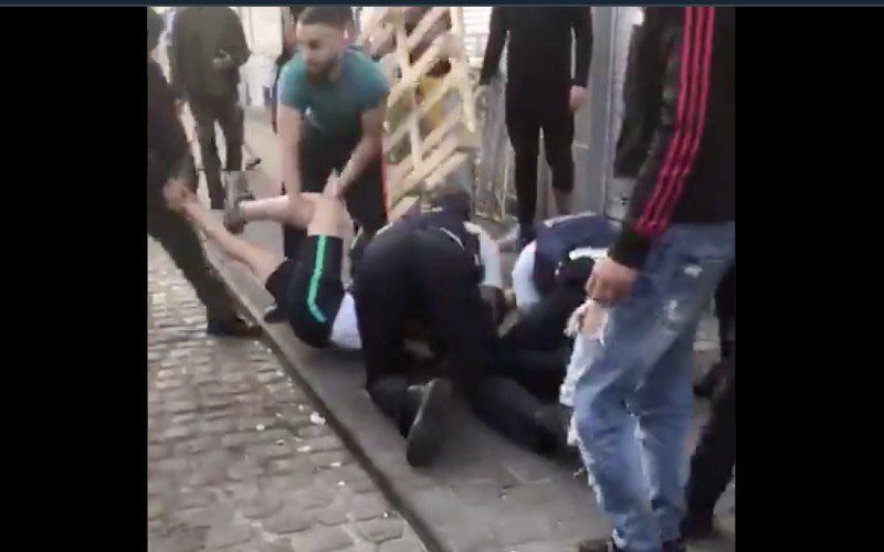 Politie deelt schokkende beelden van arrestatie in Anderlecht: "Zo moeten onze collega's hun werk doen"